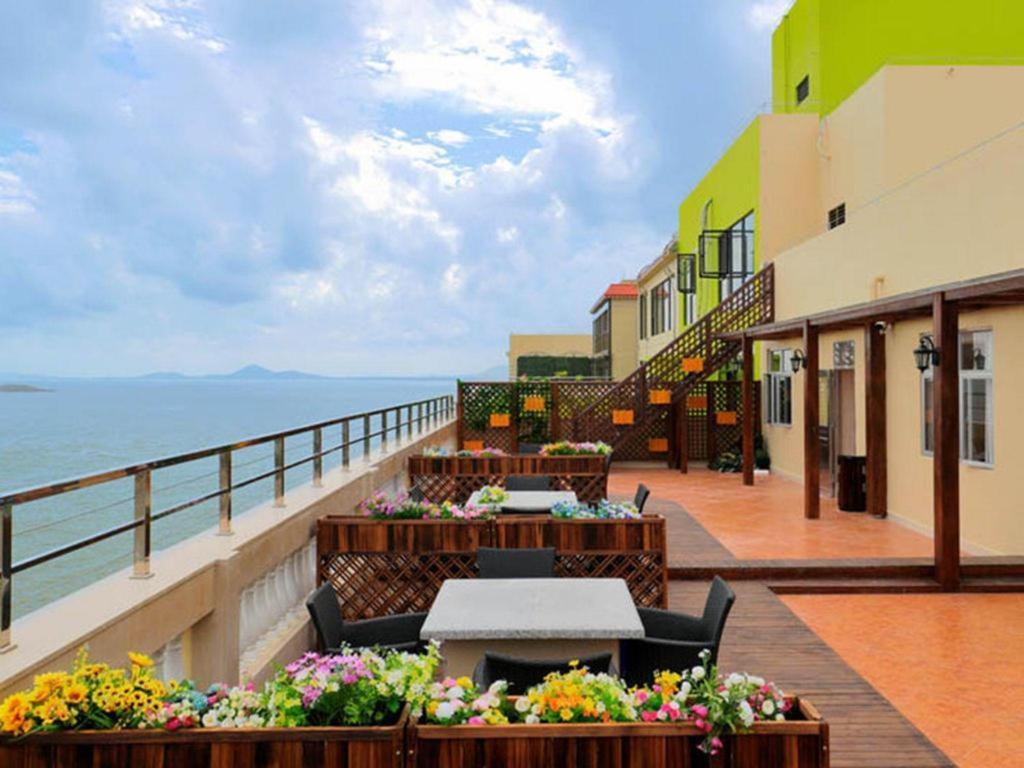 Vienna Classic Hotel Guangdong Yangxi Moon Bay Luaran gambar