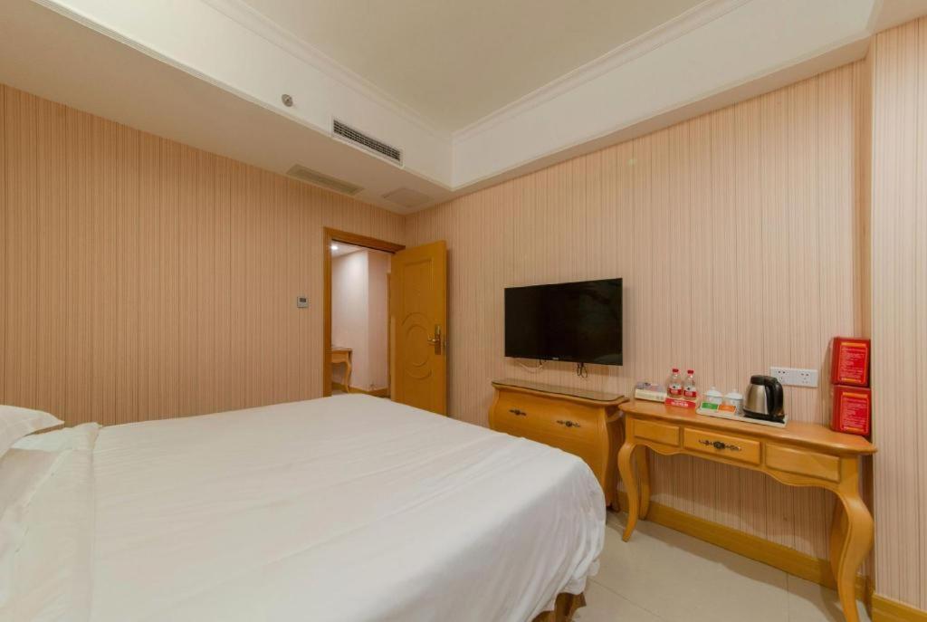 Vienna Classic Hotel Guangdong Yangxi Moon Bay Luaran gambar