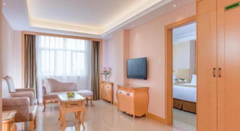 Vienna Classic Hotel Guangdong Yangxi Moon Bay Luaran gambar